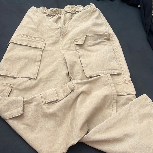 Khaki Cargos - Picture 1 of 2